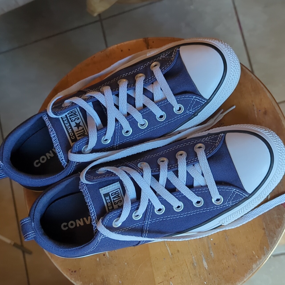 Converse Women's All Star, Size 9.5, Navy Blue